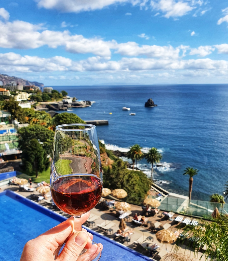 Hotel Baía Azul, Madeira